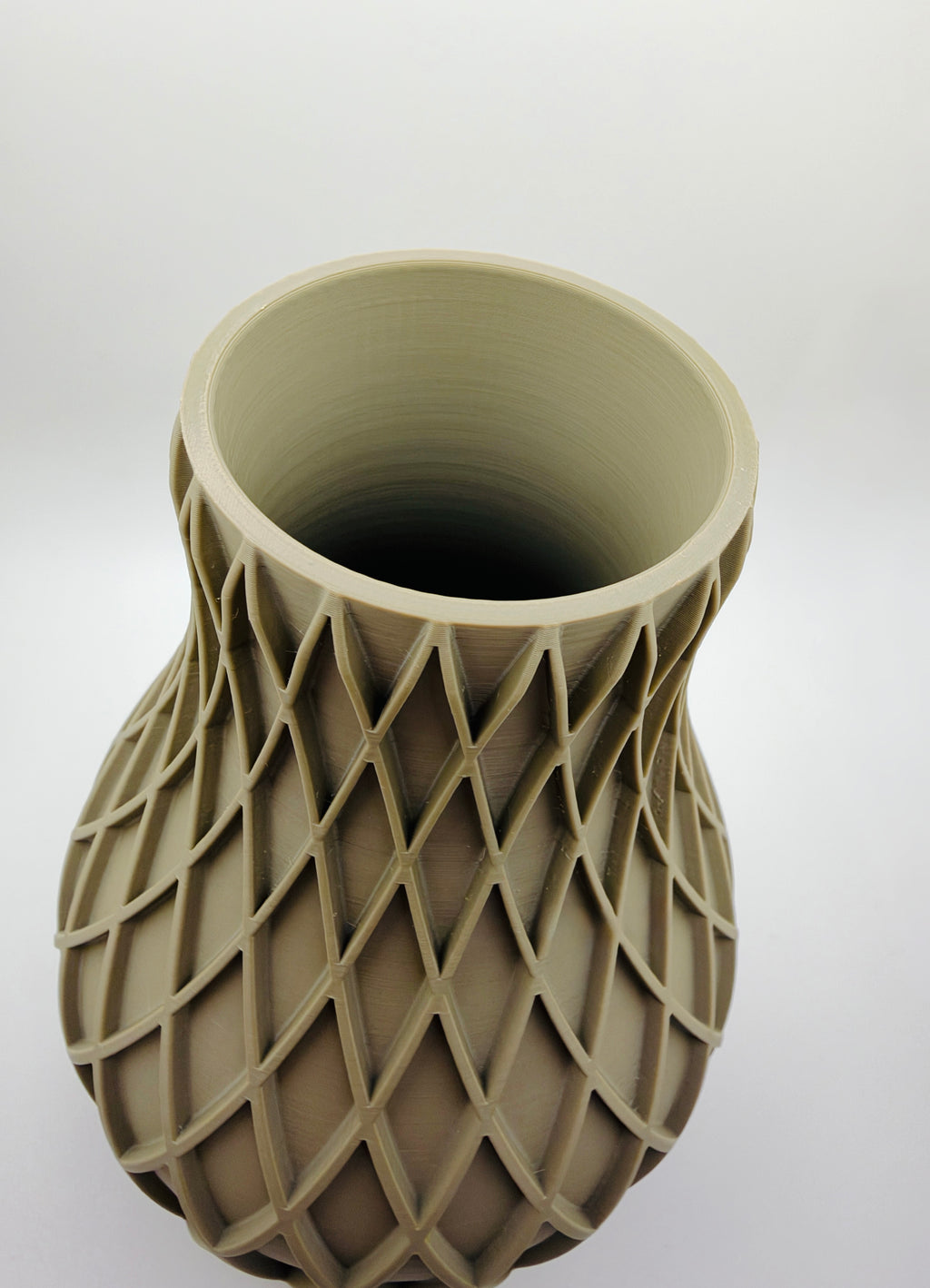 Vase mit Rautenmuster