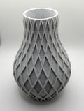 Vase mit Rautenmuster